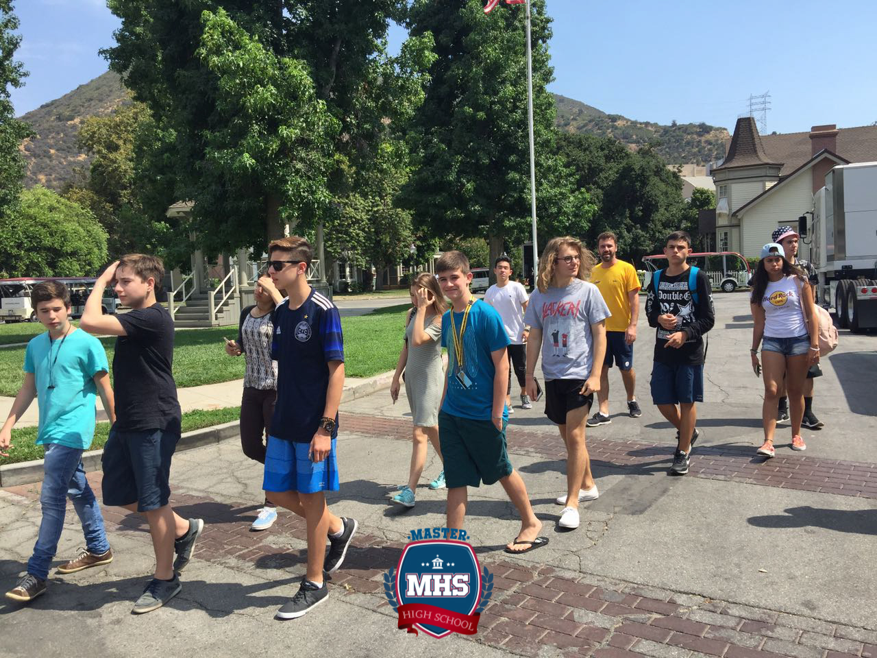 High_School_VIAGEM (1) High_School_VIAGEM (1)