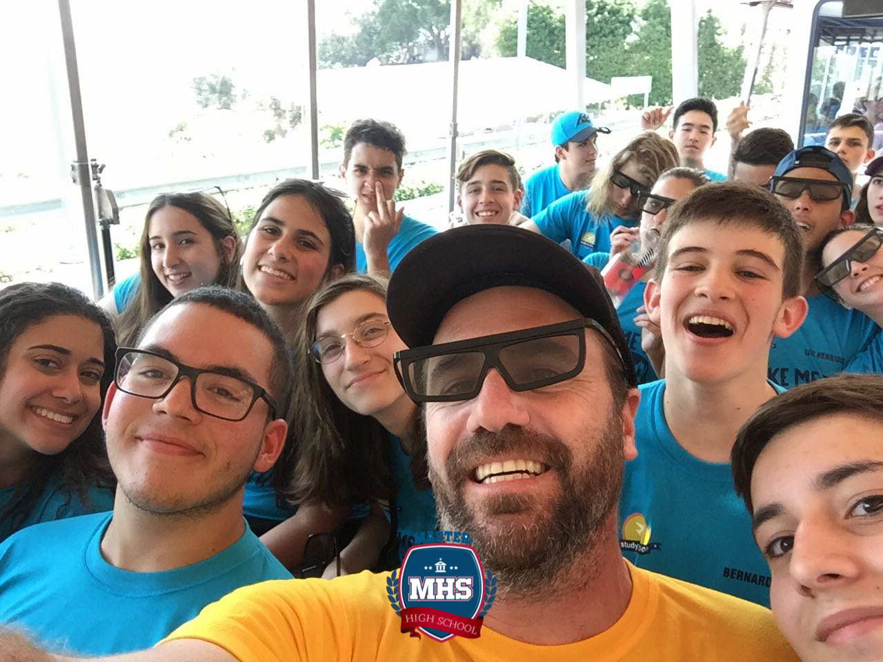 High_School_VIAGEM (2) High_School_VIAGEM (2)