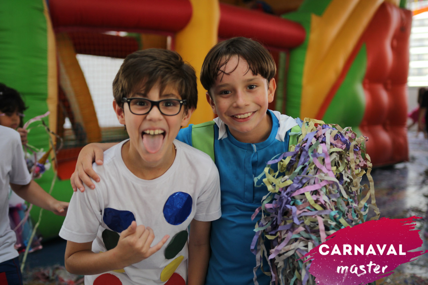 Victor Caldas (54) Victor Caldas (54)