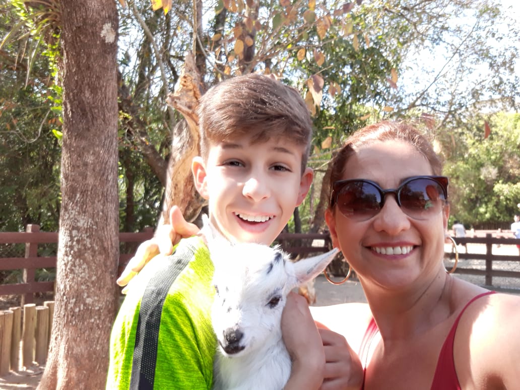 WhatsApp Image 2018-09-10 at 08.12.12 (1) WhatsApp Image 2018-09-10 at 08.12.12 (1)