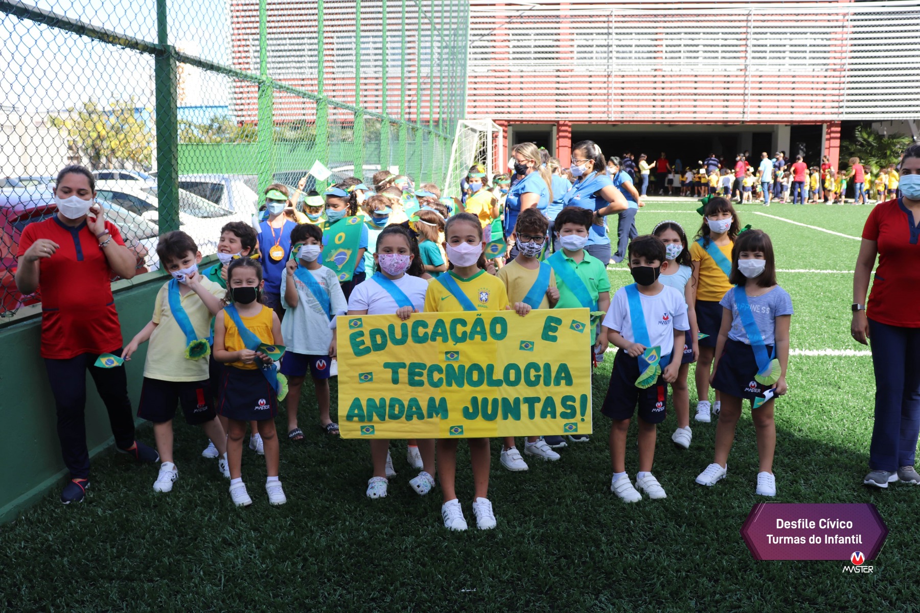 Desfile-_0002_Desfile-copiar-2 Desfile-_0002_Desfile-copiar-2