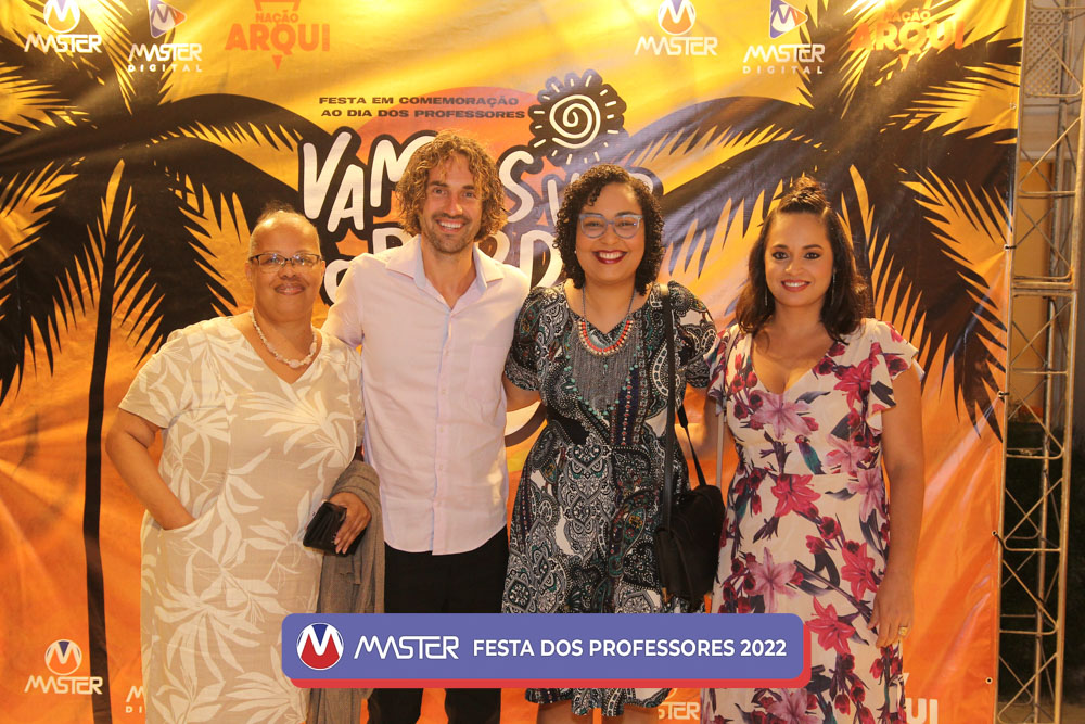 1_Backdrop (148) 1_Backdrop (148)