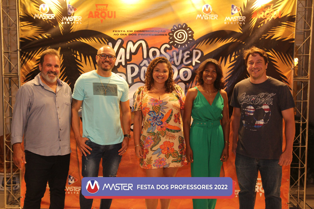 1_Backdrop (158) 1_Backdrop (158)