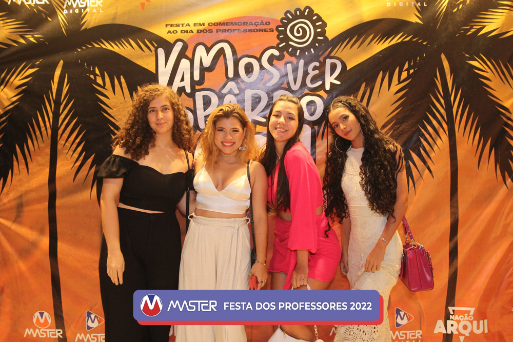 1_Backdrop (66) 1_Backdrop (66)