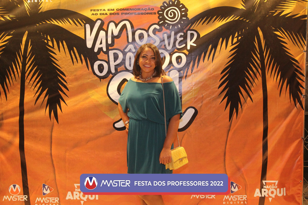 1_Backdrop (70) 1_Backdrop (70)