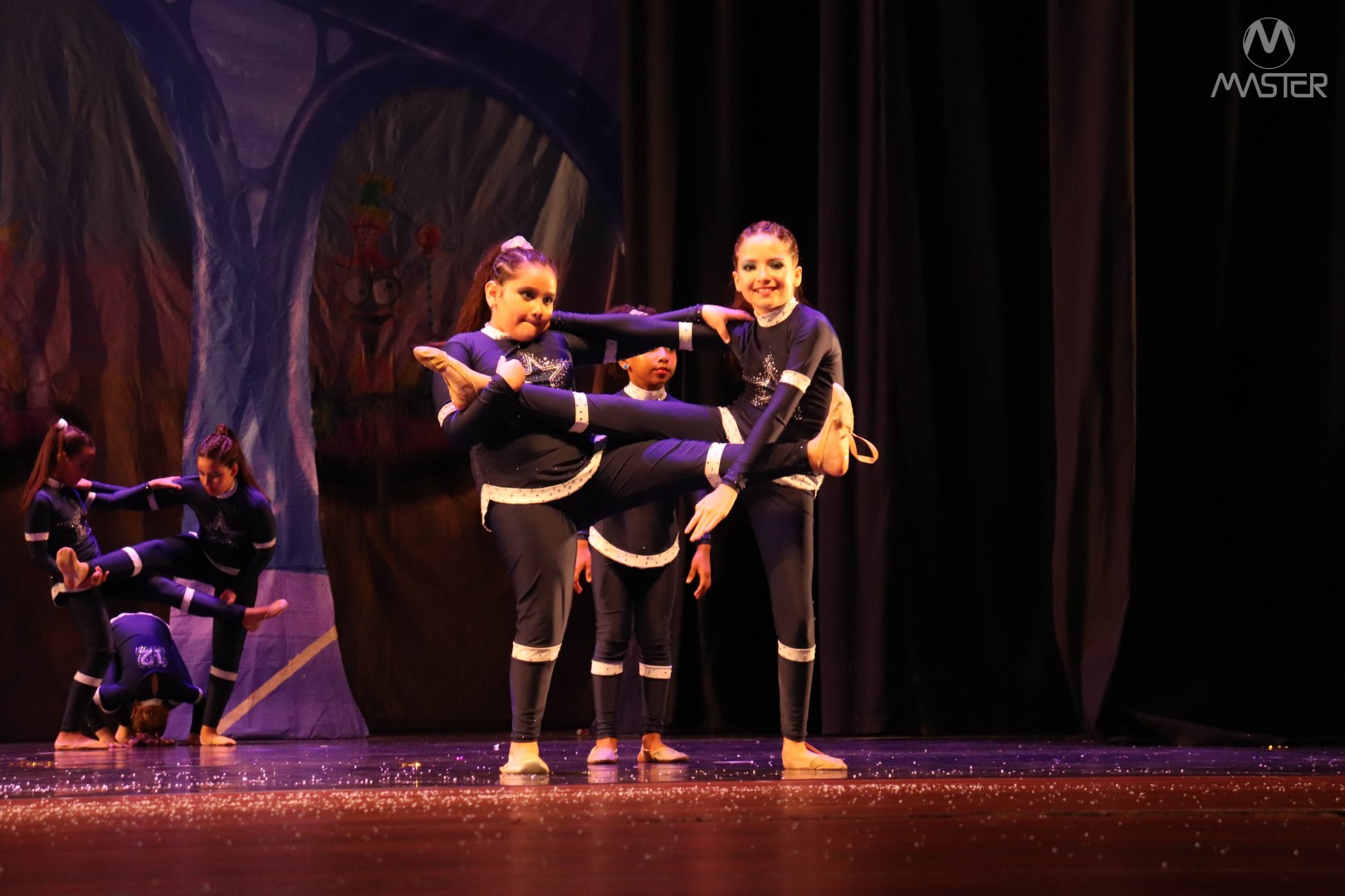 Espetáculo de Dança_Vagner (900)