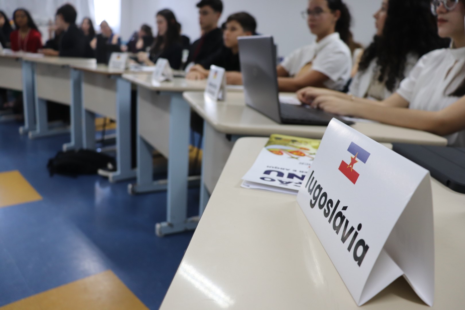 IMG_3998 (Grande) IMG_3998 (Grande)