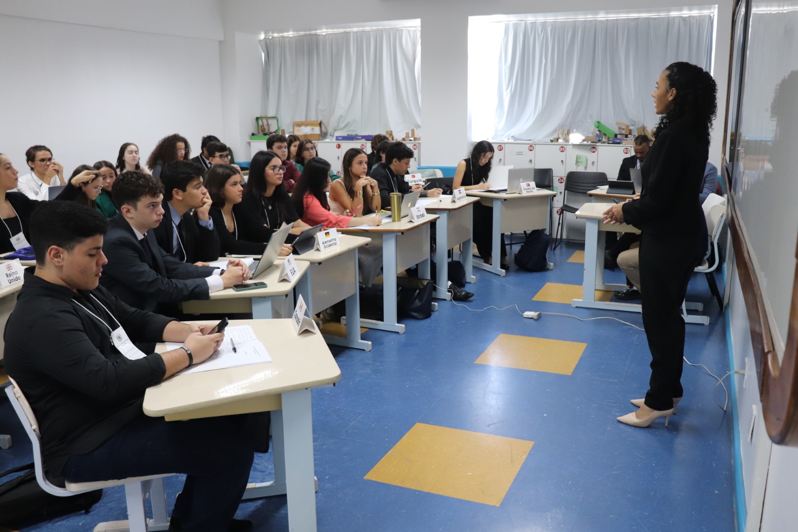 IMG_4007 (Grande) IMG_4007 (Grande)