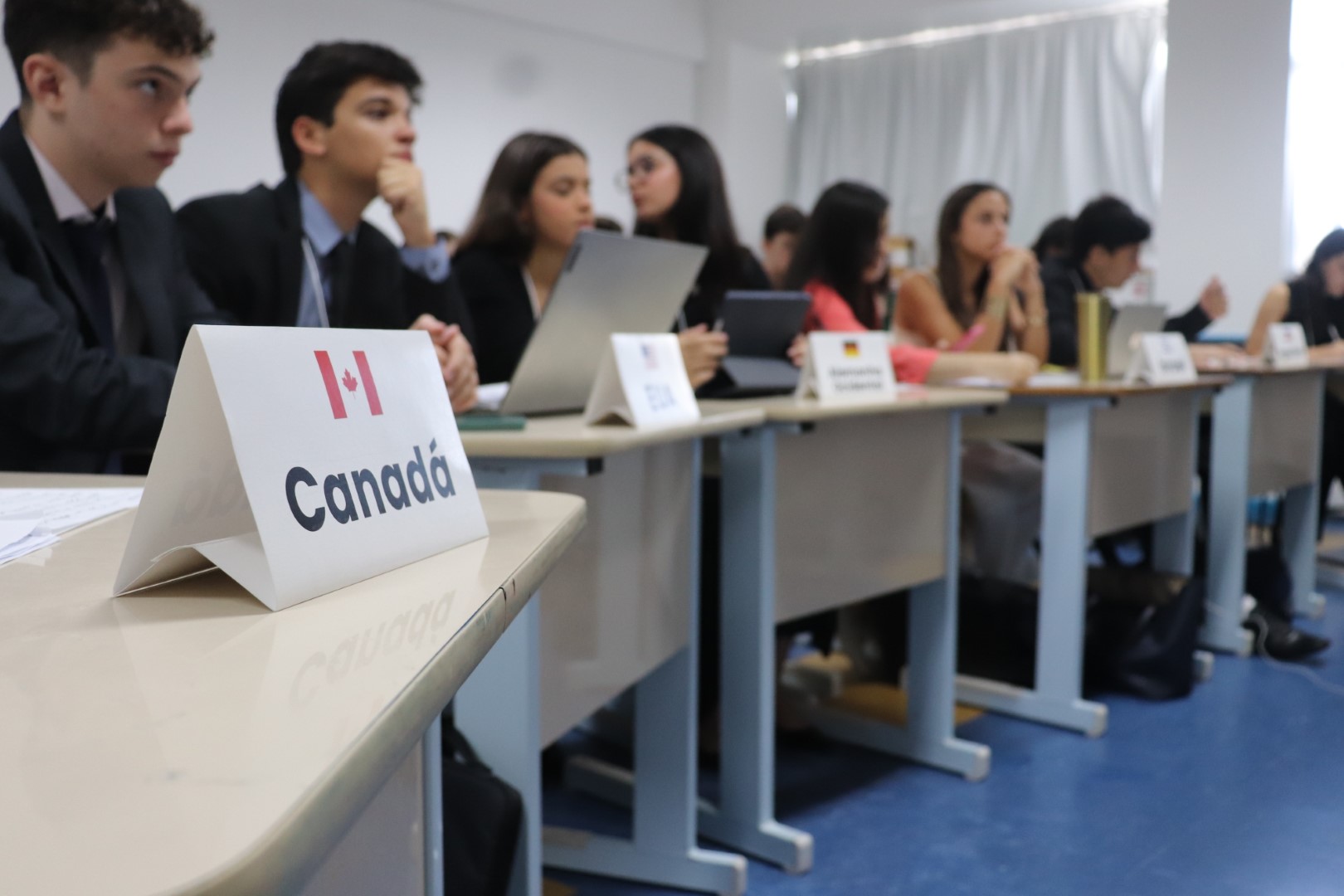 IMG_4008 (Grande) IMG_4008 (Grande)