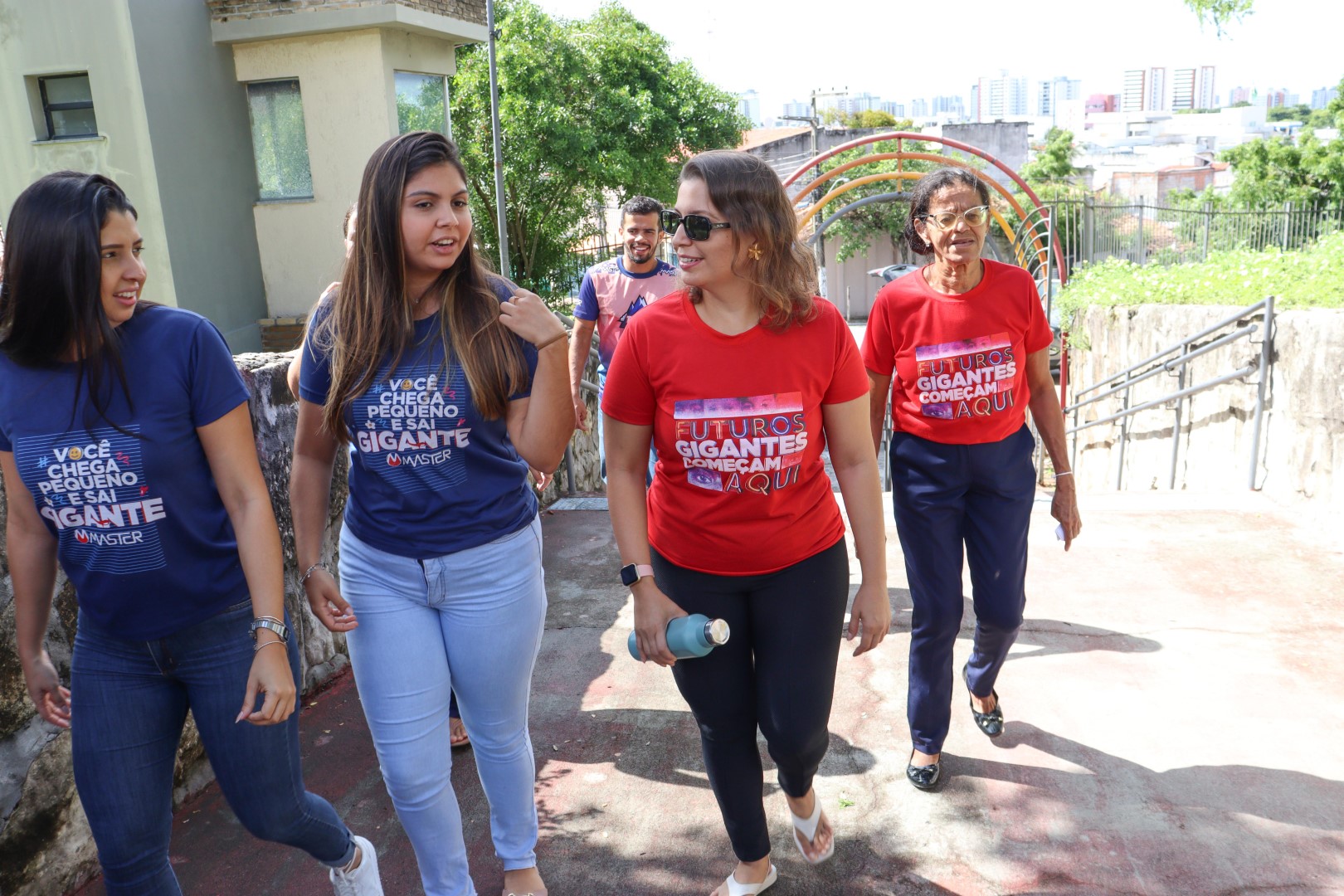 MALOCA (20) MALOCA (20)