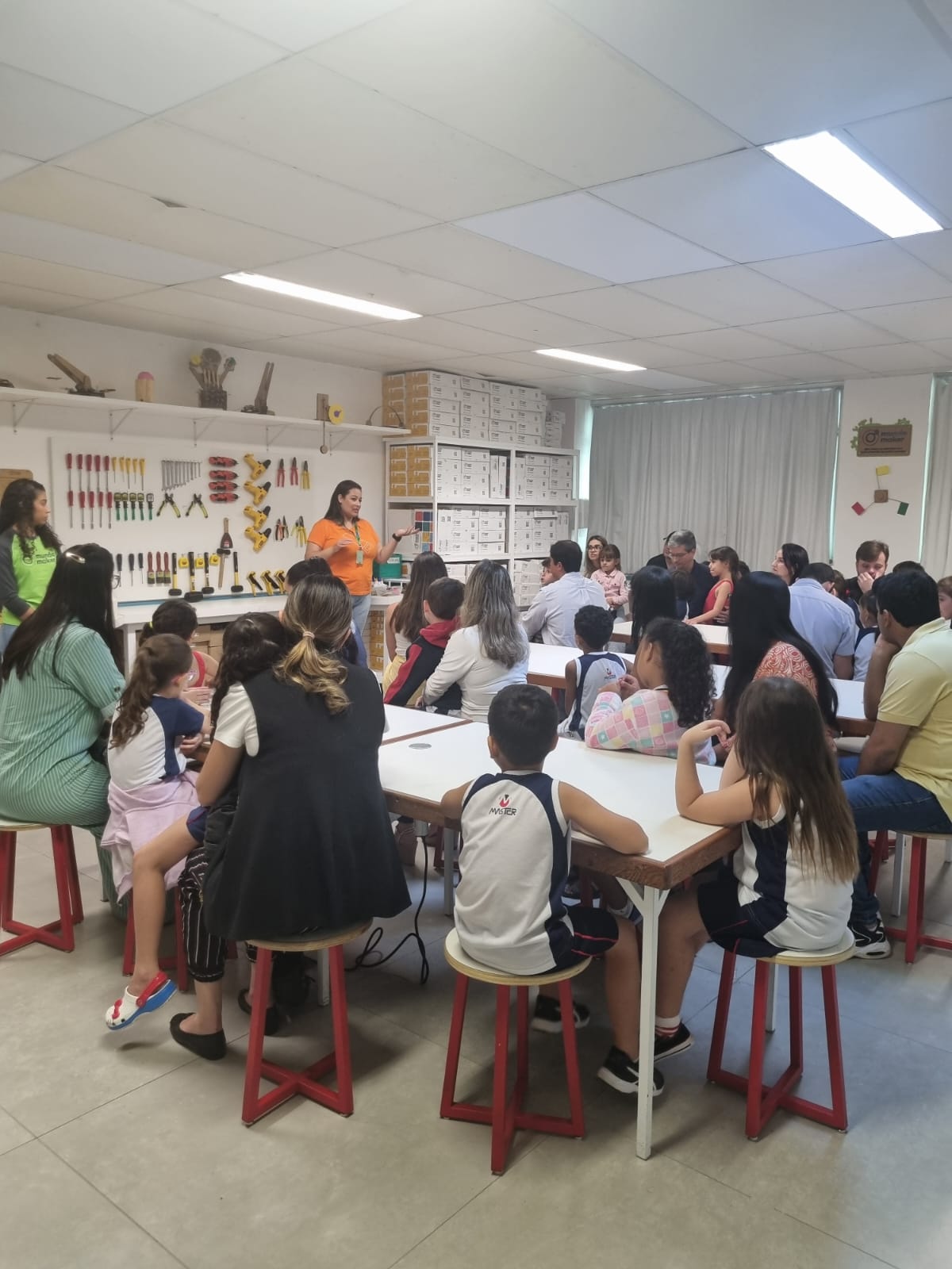 mundo maker (8) mundo maker (8)