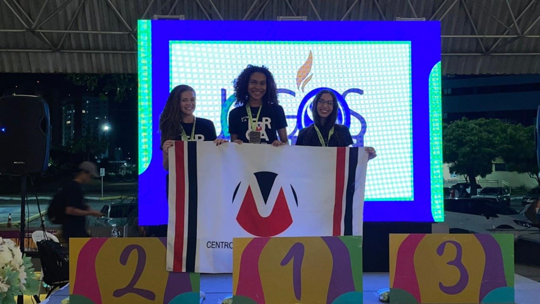 32b6de3a-6a7e-4b19-a229-408fa0341e53