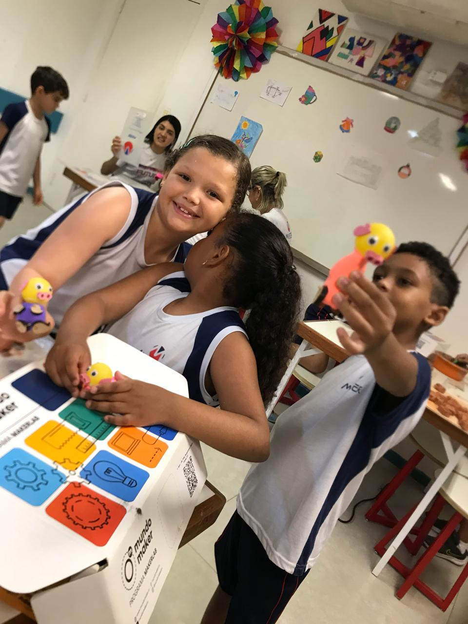 3 porquinhos (12) 3 porquinhos (12)