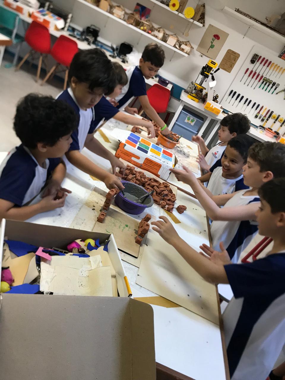 3 porquinhos (16) 3 porquinhos (16)