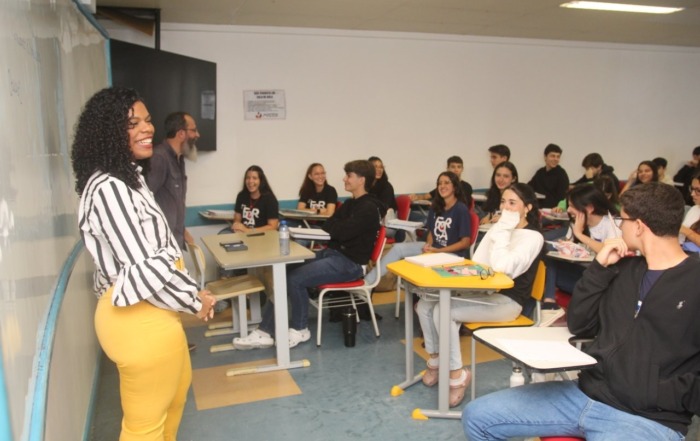 ATIVIDADE MULHERES NA CIÊNCIA - E. MÉDIO