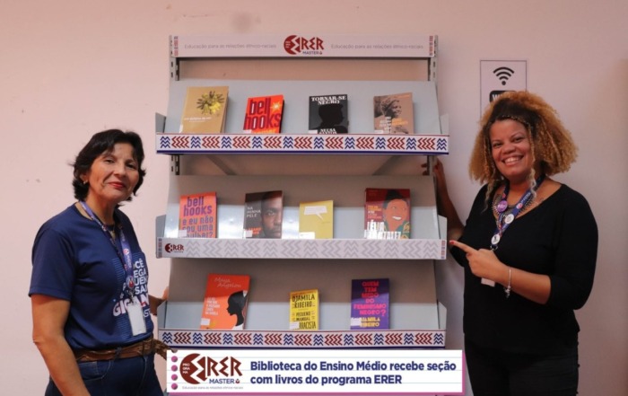 BIBLIOTECA-ESTANTE ERER